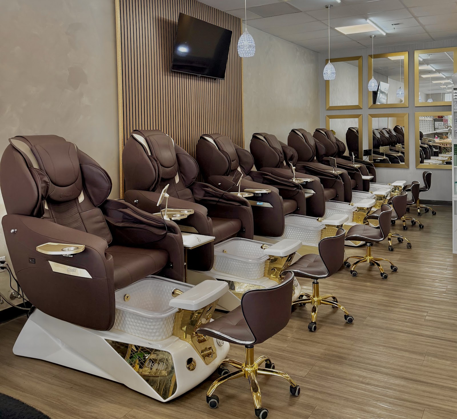 VIP Nails & Lash nail photo 8